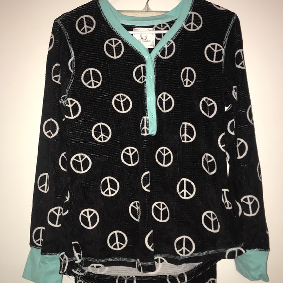 EUC PJ set - Picture 2 of 5